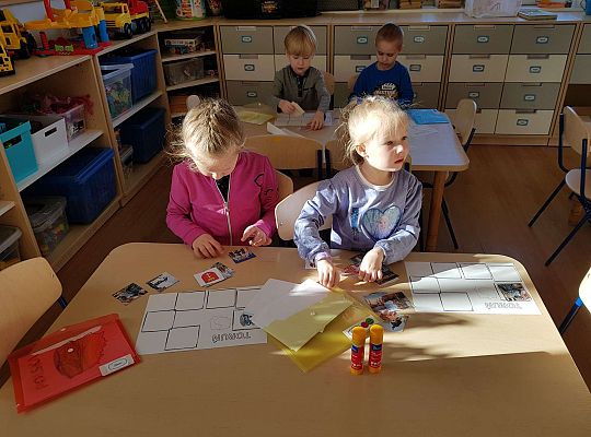 Gr. III- "Płynie Wisła, płynie..." - tydzień u średniaków