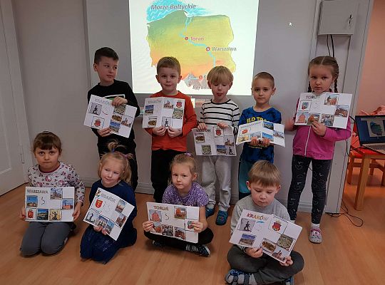 Gr. III- "Płynie Wisła, płynie..." - tydzień u średniaków