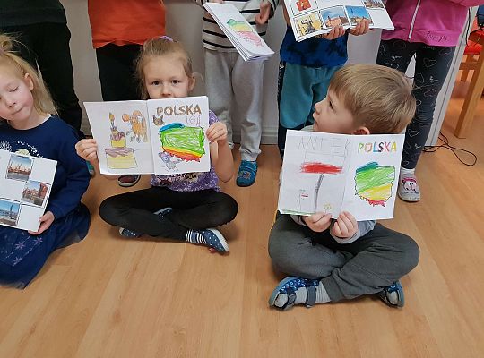 Gr. III- "Płynie Wisła, płynie..." - tydzień u średniaków