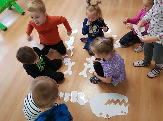 Gr. III- Dzień Dinozaura