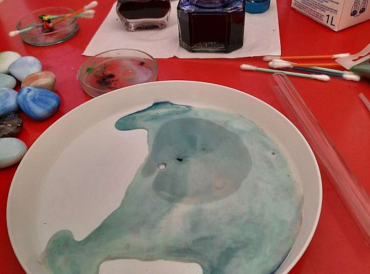 Gr.III Czy to już sztuka? Zabawy kolorami