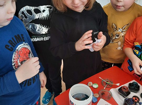 Gr.III Czy to już sztuka? Zabawy kolorami