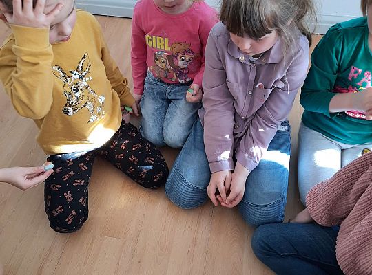 Gr.III Czy to już sztuka? Zabawy kolorami