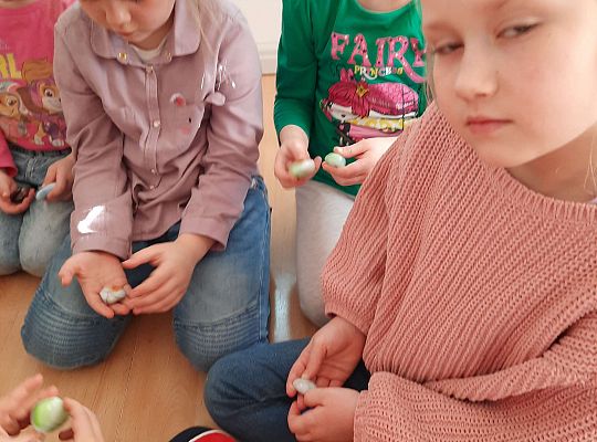 Gr.III Czy to już sztuka? Zabawy kolorami