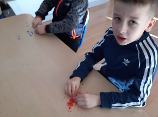 Gr.III Sprytne palce-pokrusz i sklej