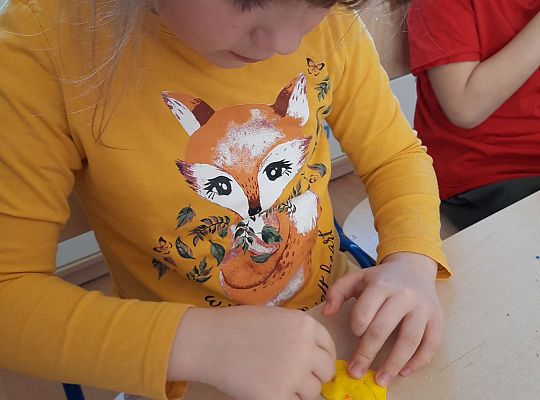 Gr.III Sprytne palce-pokrusz i sklej