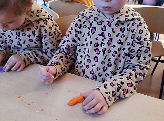 Gr.III Sprytne palce-pokrusz i sklej