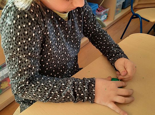 Gr.III Sprytne palce-pokrusz i sklej