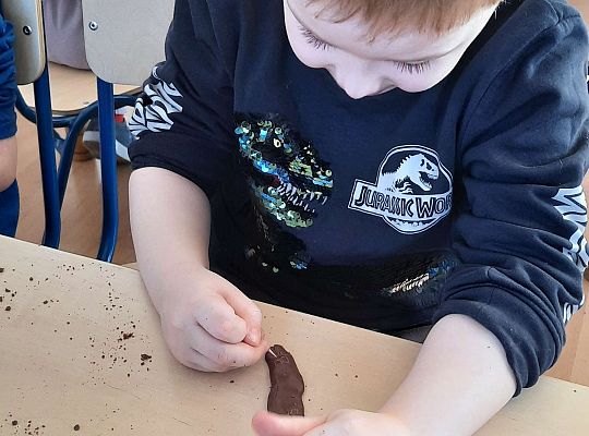 Gr.III Sprytne palce-pokrusz i sklej