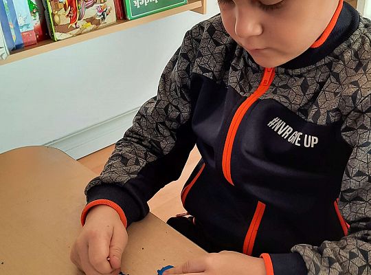 Gr.III Sprytne palce-pokrusz i sklej