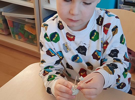 Gr.III Sprytne palce-pokrusz i sklej