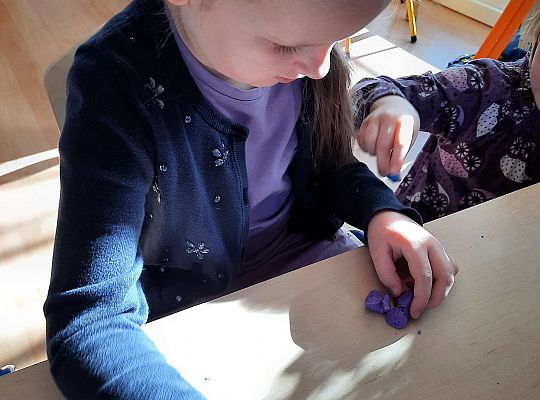 Gr.III Sprytne palce-pokrusz i sklej