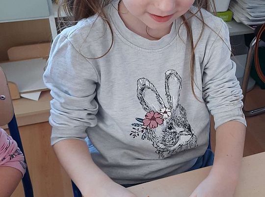 Gr.III Sprytne palce-pokrusz i sklej