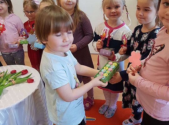 Gr. II "Dzień Kobiet"