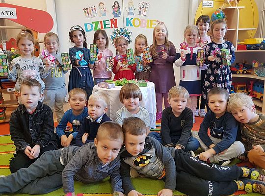 Gr. II "Dzień Kobiet"