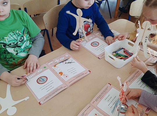 Gr. III "Przyjaciele Zippiego"- Pomaganie innym w rozwiązywaniu konfliktów