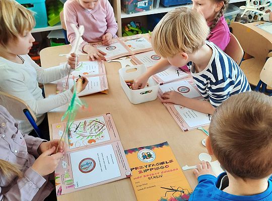 Gr. III "Przyjaciele Zippiego"- Pomaganie innym w rozwiązywaniu konfliktów