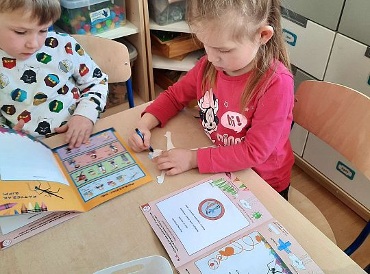 Gr. III "Przyjaciele Zippiego"- Pomaganie innym w rozwiązywaniu konfliktów