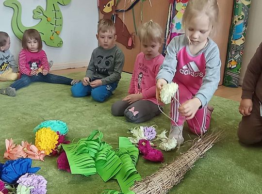 Gr. I Wspólna praca na Ogólnopolski Konkurs pt. "Wielkanocna kartka"