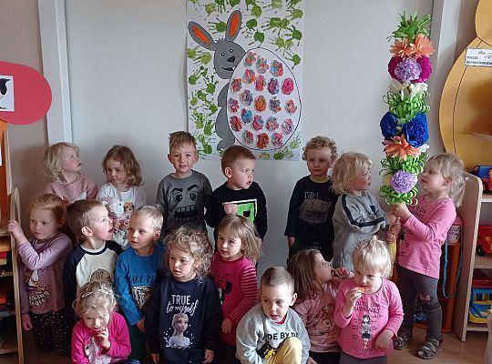Gr. I Wspólna praca na Ogólnopolski Konkurs pt. "Wielkanocna kartka"