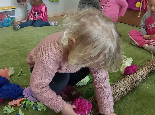 Gr. I Wspólna praca na Ogólnopolski Konkurs pt. "Wielkanocna kartka"