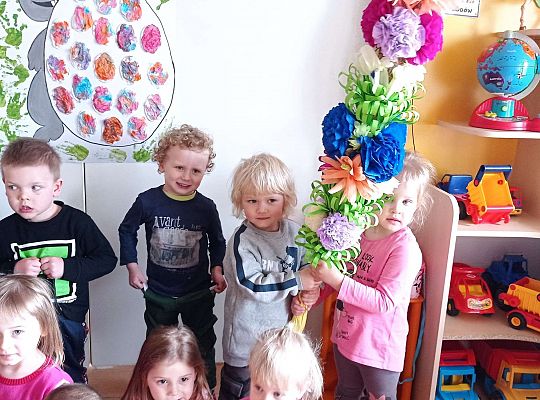 Gr. I Wspólna praca na Ogólnopolski Konkurs pt. "Wielkanocna kartka"