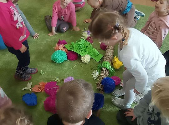 Gr. I Wspólna praca na Ogólnopolski Konkurs pt. "Wielkanocna kartka"