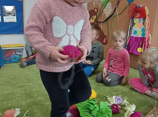 Gr. I Wspólna praca na Ogólnopolski Konkurs pt. "Wielkanocna kartka"