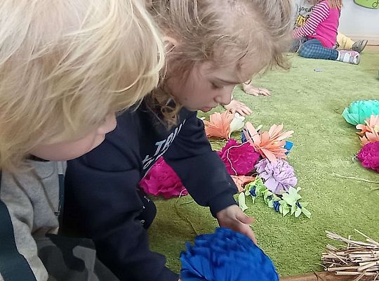 Gr. I Wspólna praca na Ogólnopolski Konkurs pt. "Wielkanocna kartka"