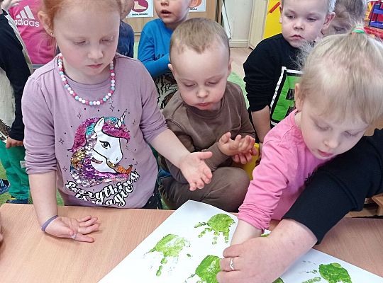 Gr. I Wspólna praca na Ogólnopolski Konkurs pt. "Wielkanocna kartka"