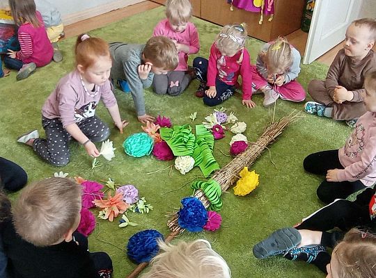 Gr. I Wspólna praca na Ogólnopolski Konkurs pt. "Wielkanocna kartka"