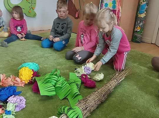 Gr. I Wspólna praca na Ogólnopolski Konkurs pt. "Wielkanocna kartka"