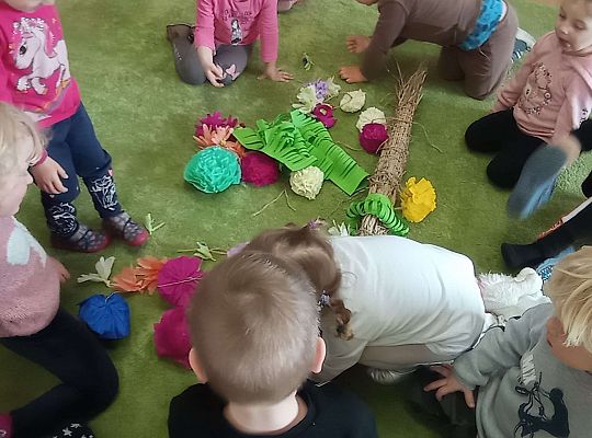 Gr. I Wspólna praca na Ogólnopolski Konkurs pt. "Wielkanocna kartka"