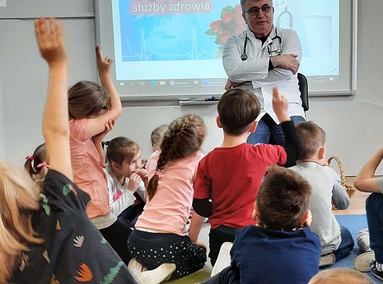 Gr. III i IV Poznajemy zawody - spotkanie z lekarzem