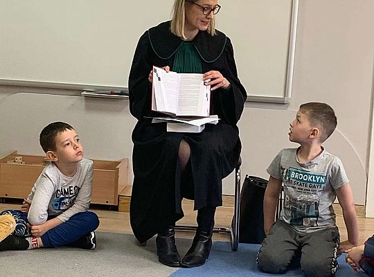 Gr. III i IV - Poznajemy zawody - spotkanie z adwokatem