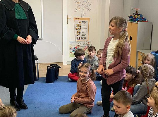 Gr. III i IV - Poznajemy zawody - spotkanie z adwokatem