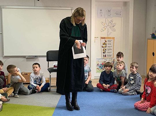 Gr. III i IV - Poznajemy zawody - spotkanie z adwokatem