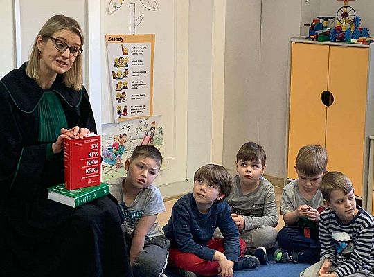 Gr. III i IV - Poznajemy zawody - spotkanie z adwokatem