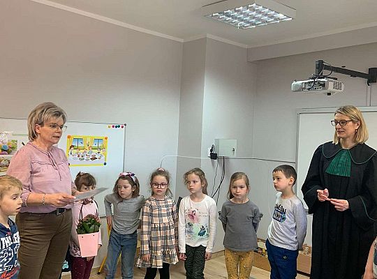 Gr. III i IV - Poznajemy zawody - spotkanie z adwokatem