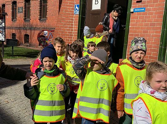 Gr. IV Z wizytą u p. Burmistrza naszego miasta- wielkanocne życzenia