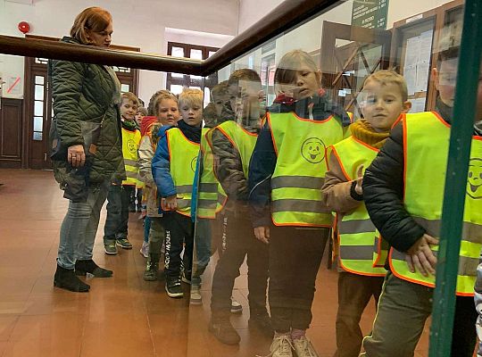 Gr. IV Z wizytą u p. Burmistrza naszego miasta- wielkanocne życzenia