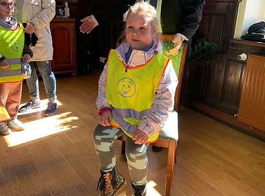 Gr. IV Z wizytą u p. Burmistrza naszego miasta- wielkanocne życzenia