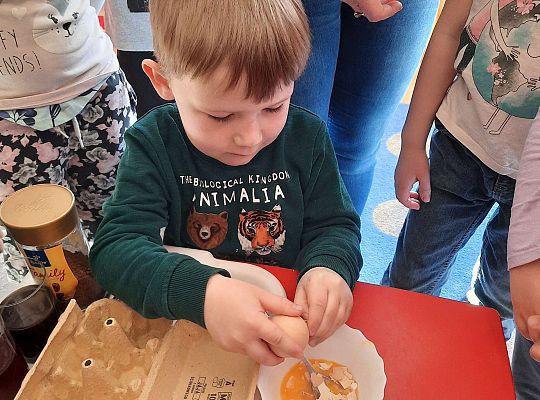 Gr. III Jajko czy kura? - Eksperymenty z jajkiem