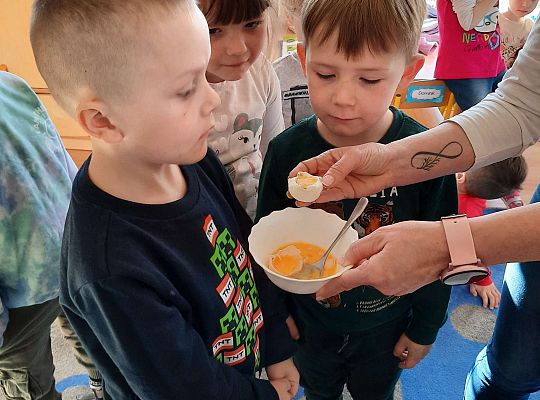 Gr. III Jajko czy kura? - Eksperymenty z jajkiem