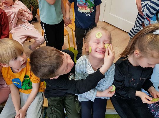 Poznajemy zawody - spotkanie z projektantką i makijażystką