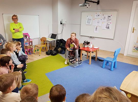 Poznajemy zawody - spotkanie z projektantką i makijażystką