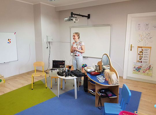 Poznajemy zawody - spotkanie z fryzjerką