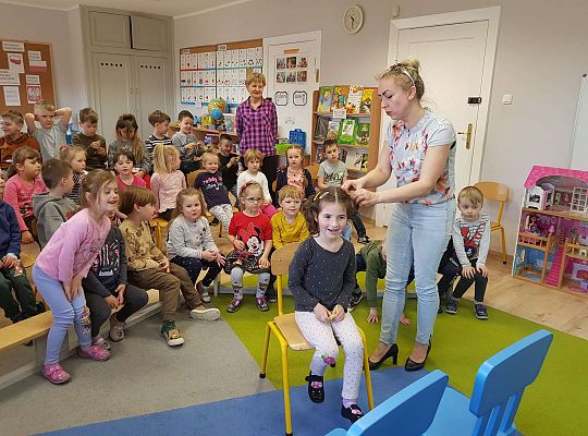 Poznajemy zawody - spotkanie z fryzjerką