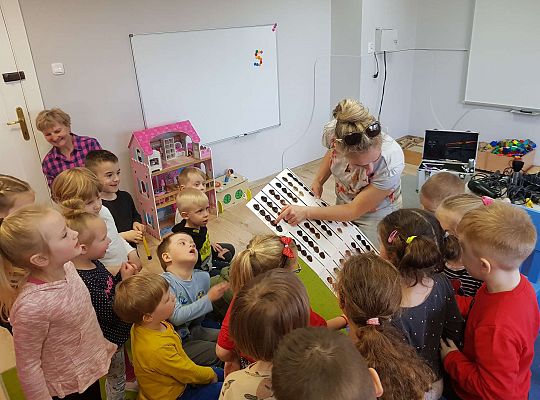 Poznajemy zawody - spotkanie z fryzjerką