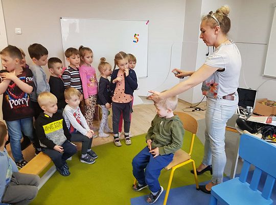 Poznajemy zawody - spotkanie z fryzjerką